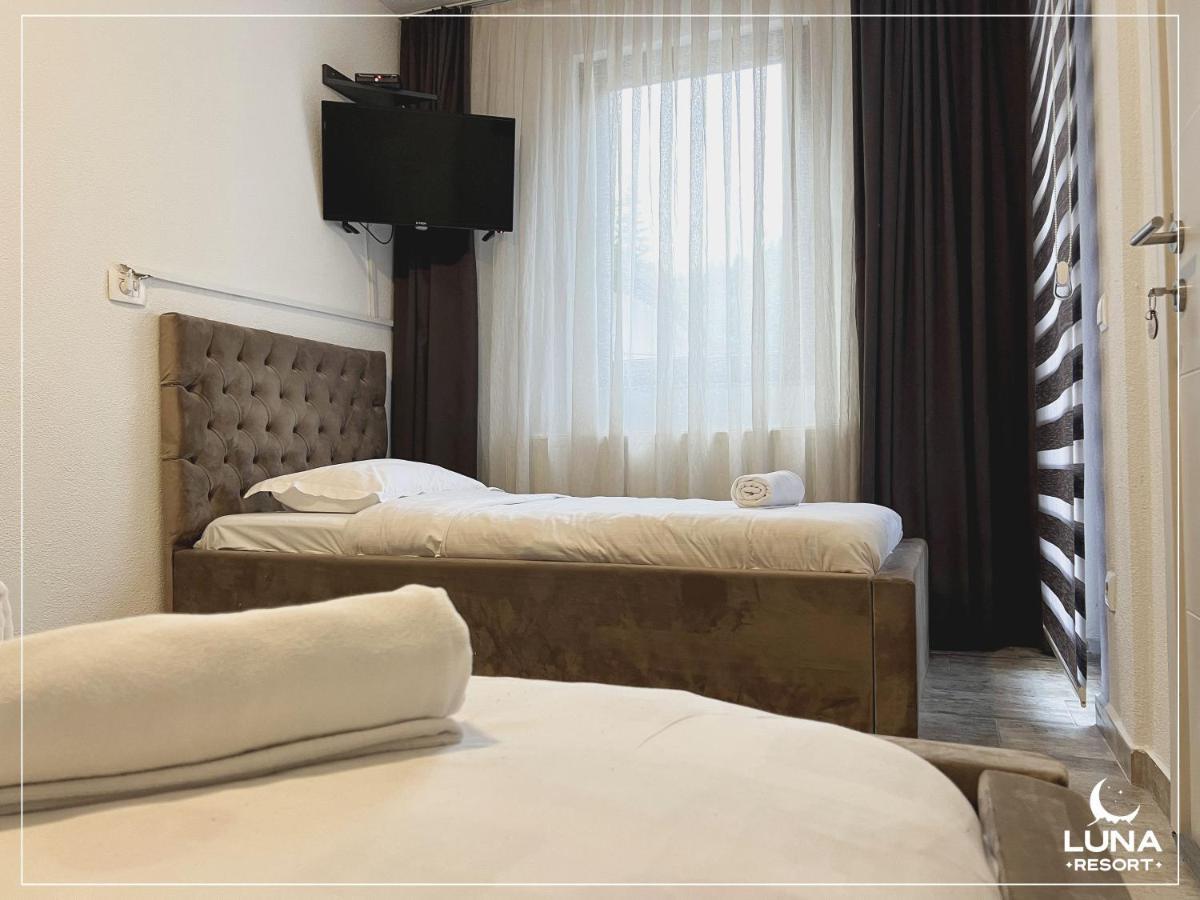 Luna Resort Печ Экстерьер фото