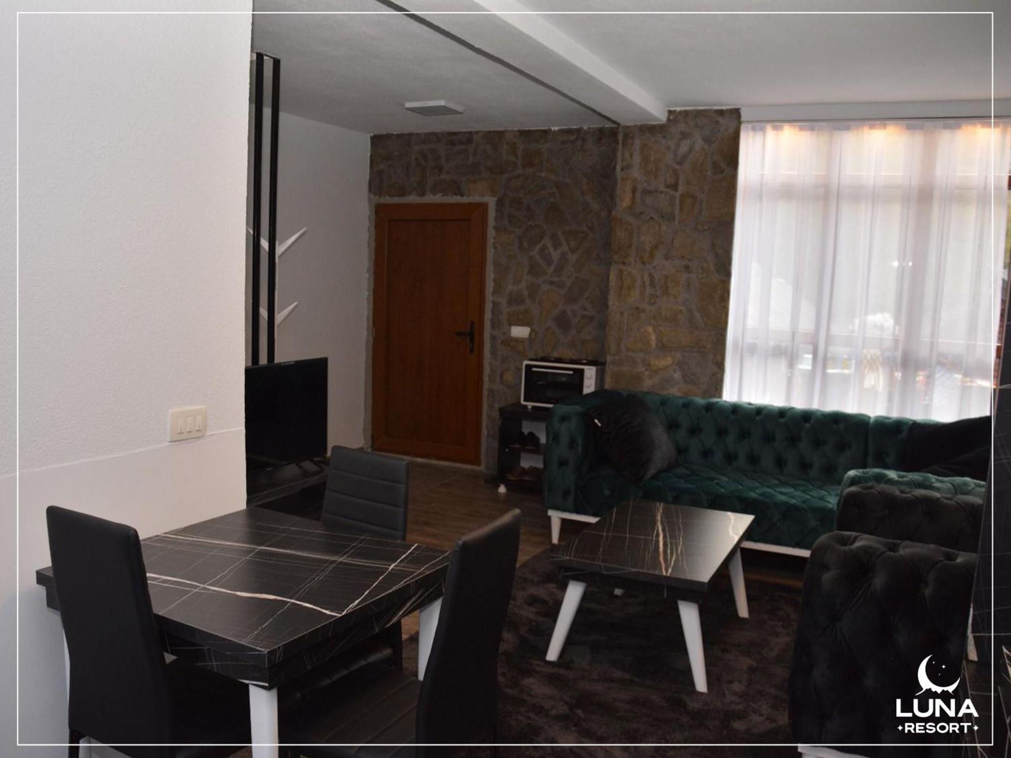 Luna Resort Печ Экстерьер фото